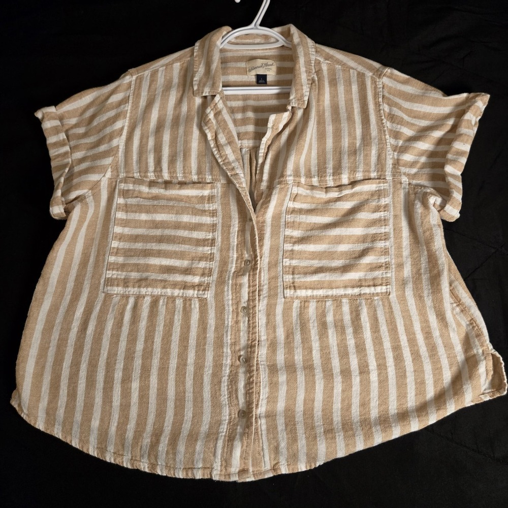 Universal Thread Shirt Womens Large Beige Stripe Linen Button Front Top